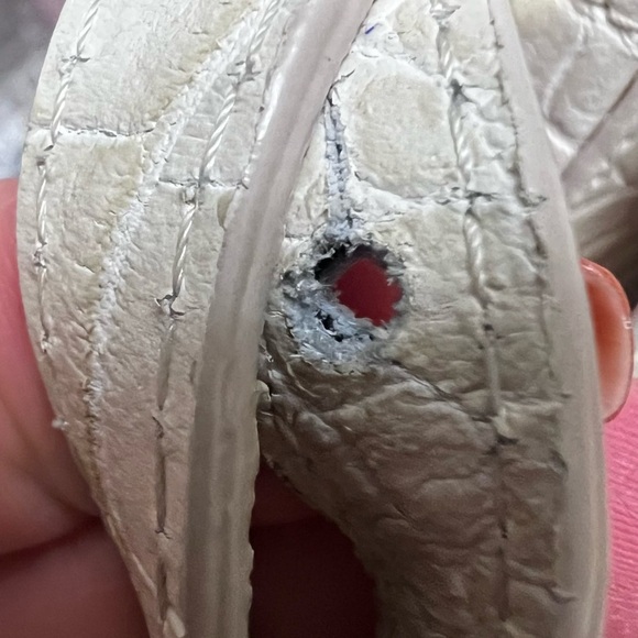 Authentic Demellier Oslo Cream leather Croc effect bag. - Picture 7 of 9